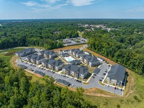 Reserve at Greenwood in Greensboro, NC - Building Photo - Building Photo