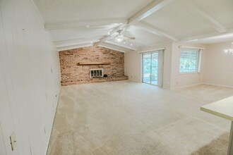 1320 Magnolia Dr in Stephenville, TX - Building Photo - Building Photo