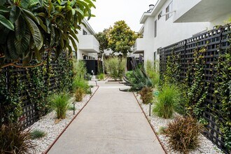 833 20th St in Santa Monica, CA - Building Photo - Building Photo