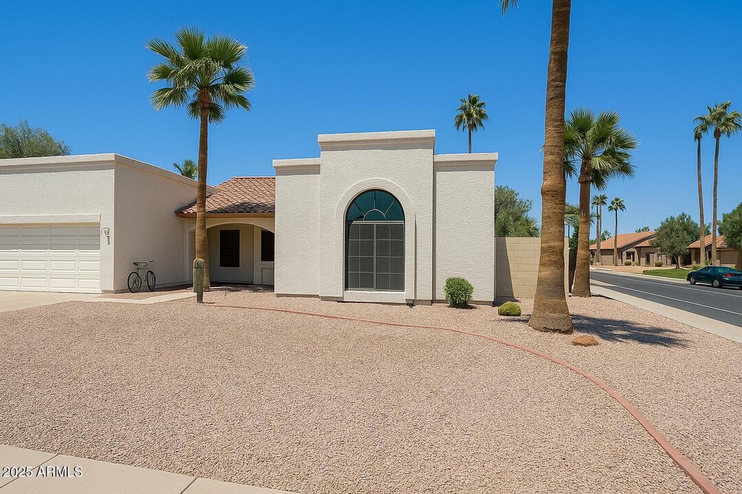 4054 E Knox Rd in Phoenix, AZ - Building Photo