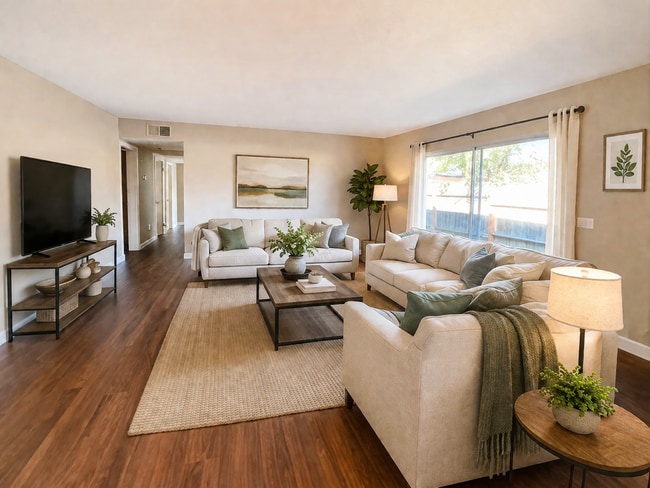property at 1529 Oak Ave