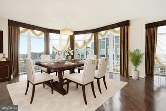 8220 Crestwood Heights Dr in McLean, VA - Building Photo - Building Photo