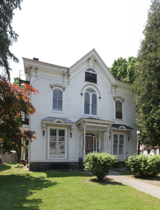 440 Glen St in Glens Falls, NY - Building Photo