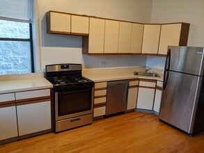 3543 N Wilton Ave, Unit 3 in Chicago, IL - Building Photo - Building Photo