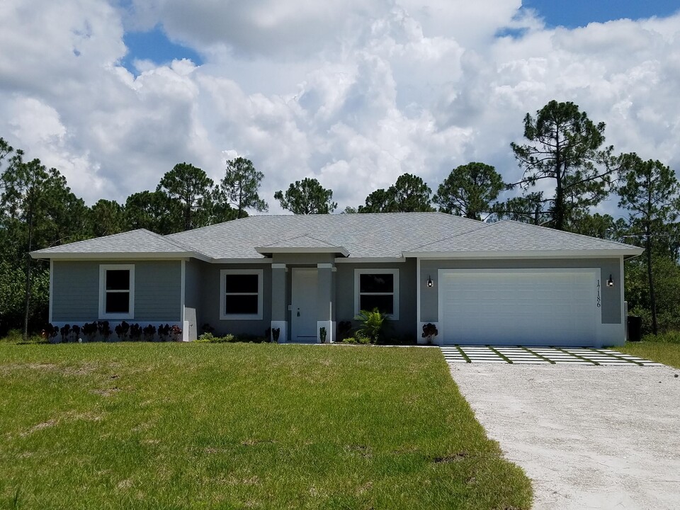 17186 84th Ct N in Westlake, FL - Building Photo