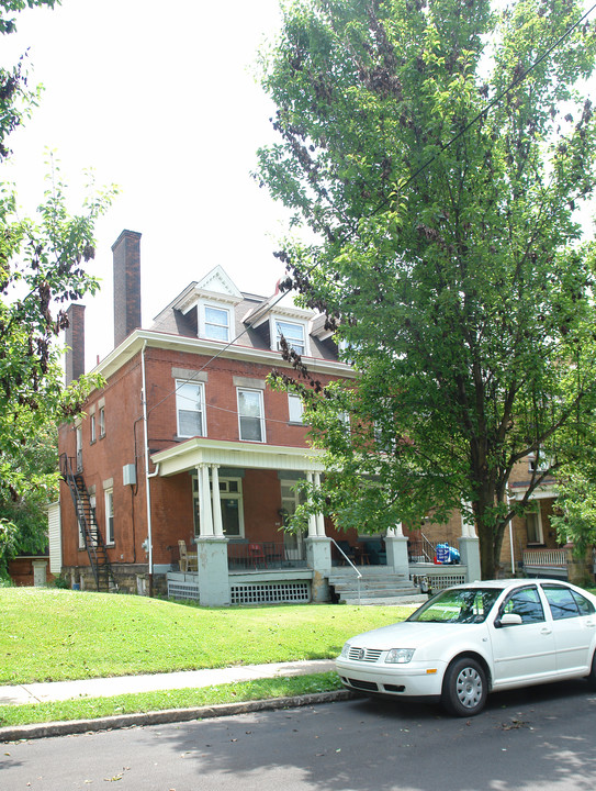 447 S Aiken Ave in Pittsburgh, PA - Foto de edificio