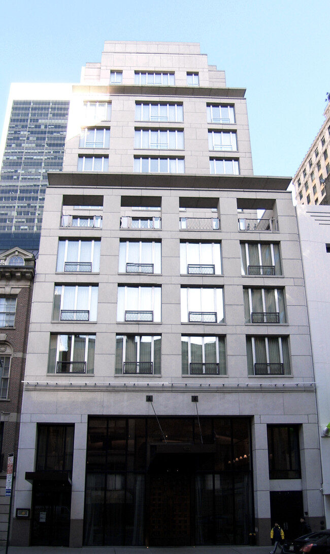 415 W 56th St in New York, NY - Building Photo - Building Photo