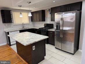 9304 Lansford St in Philadelphia, PA - Building Photo - Building Photo