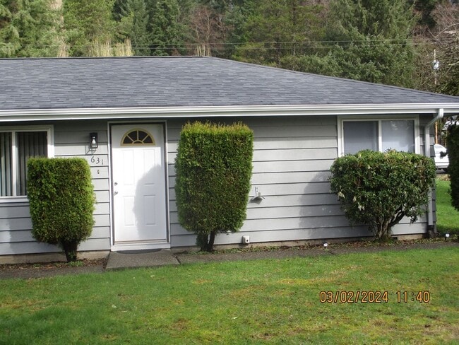 property at 631 N 13th St