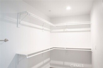 14614 Vanowen St in Los Angeles, CA - Building Photo - Building Photo