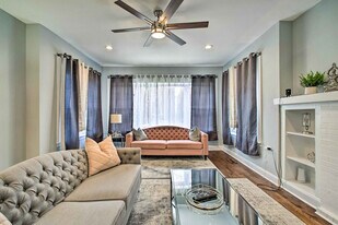 7931 S Eberhart Ave in Chicago, IL - Building Photo