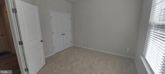 2576 Hopton Ln in Frederick, MD - Building Photo