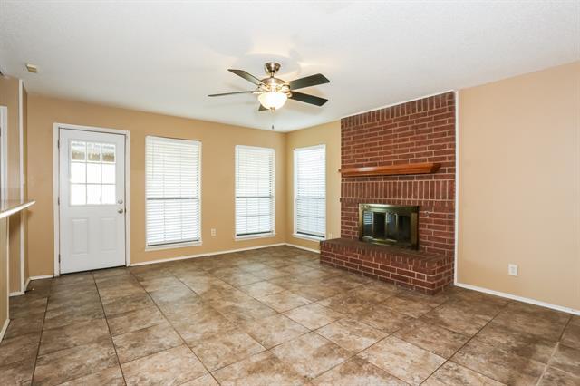 4149 Stinwick Ln in Grand Prairie, TX - Building Photo - Building Photo