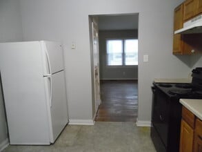 1001 N Broadway in Lexington, KY - Building Photo - Building Photo