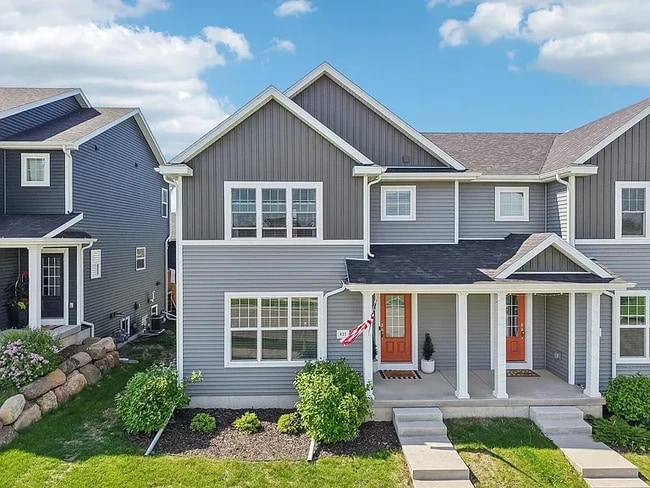 property at 637 Hillcrest Dr
