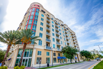 The Whitney in West Palm Beach, FL - Foto de edificio - Building Photo