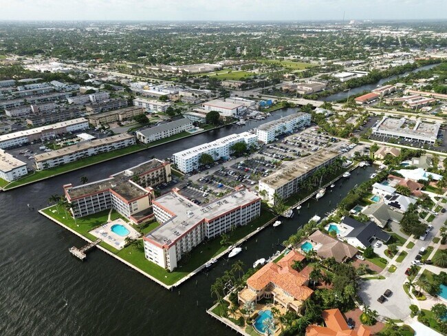 109 Paradise Harbour Blvd in North Palm Beach, FL - Building Photo - Building Photo