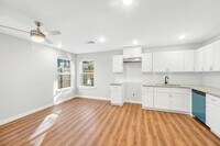 7954 Nashville St photo'