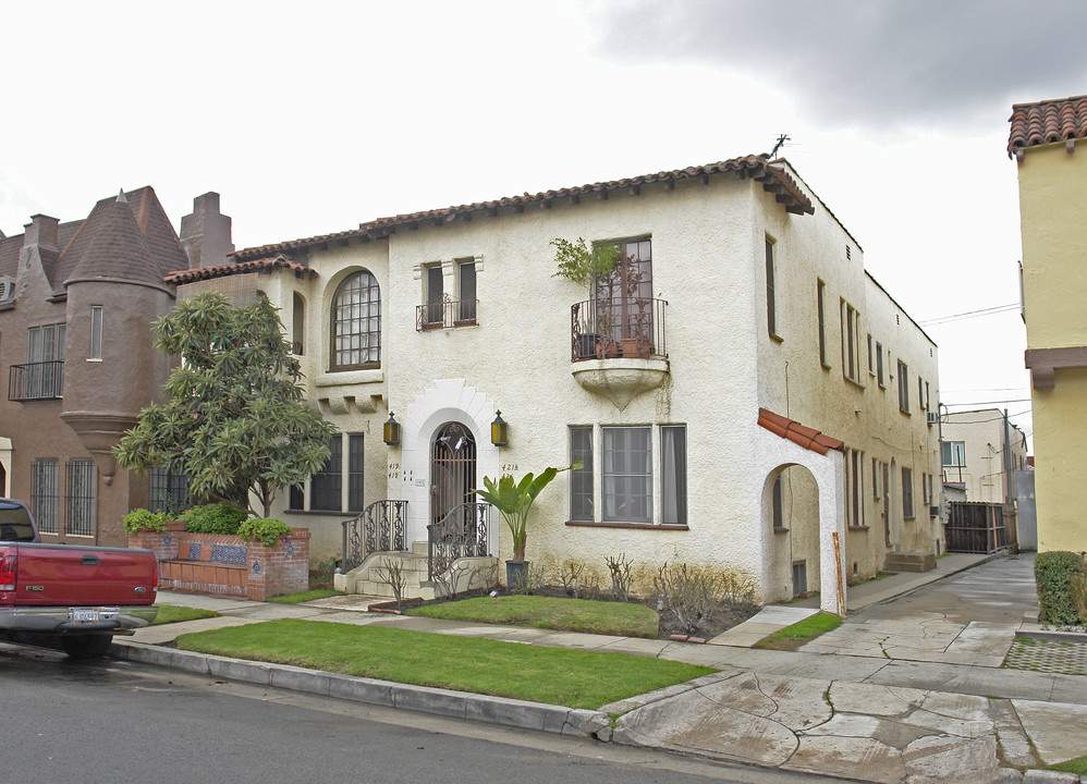 419 N Ogden Dr in Los Angeles, CA - Building Photo