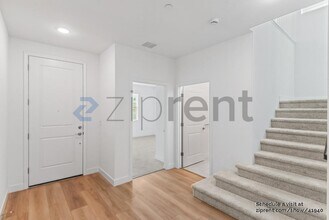 439 Monastery Dr in Lathrop, CA - Building Photo - Building Photo