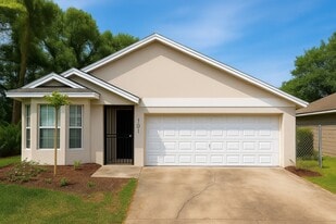 101 Dovetail Ct in Apopka, FL - Building Photo