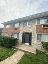 19 Quick Dr in Florissant, MO - Building Photo - Building Photo