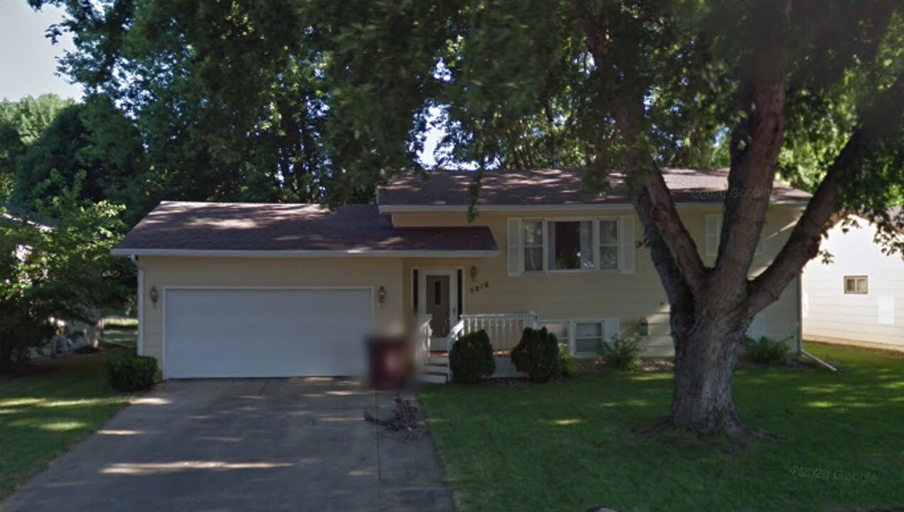 5816 W 51st St in Sioux Falls, SD - Foto de edificio