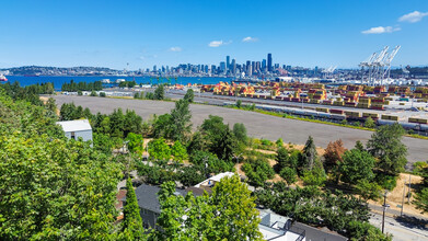 Mary Moore Apartments in Seattle, WA - Building Photo - Building Photo