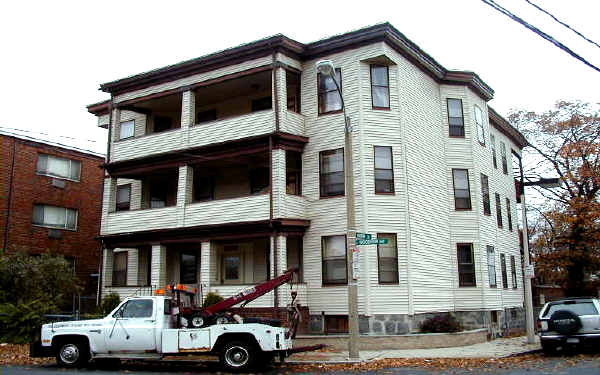 214-243 Woodrow Ave in Boston, MA - Building Photo