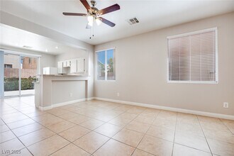 11020 Napa Ridge Dr in Las Vegas, NV - Building Photo - Building Photo