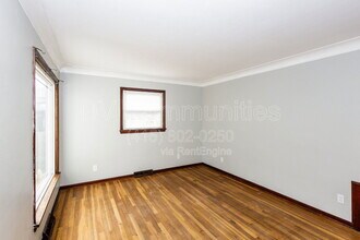 312 E 317th St in Willowick, OH - Building Photo - Building Photo