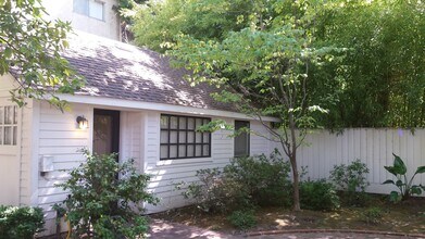 410 Normal Ave in Chico, CA - Building Photo - Building Photo