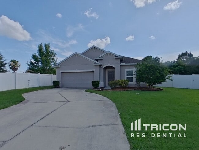 property at 2552 Isabela Terrace