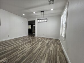 9501 Ironsend St in Las Vegas, NV - Building Photo - Building Photo
