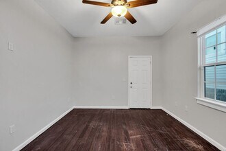 3023 Burdette St in New Orleans, LA - Building Photo - Building Photo