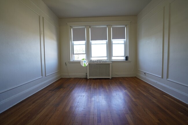 1687 Commonwealth Ave in Boston, MA - Building Photo - Building Photo