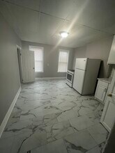 185 Marion St in Boston, MA - Building Photo - Building Photo