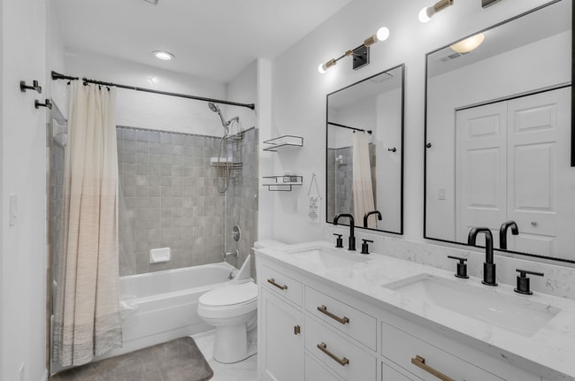 property at 2119 Flint Glenn Ln