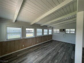5611 Captain John Smith Loop in North Fort Myers, FL - Building Photo - Building Photo