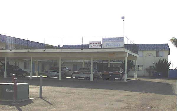 The Gardens Apartments in Chula Vista, CA - Foto de edificio - Building Photo