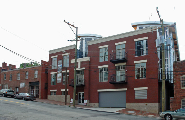 2501 E Franklin St in Richmond, VA - Building Photo - Building Photo