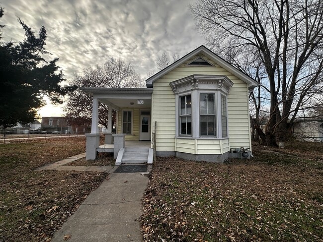 property at 1722 S 10th St