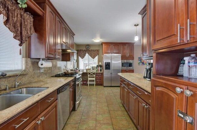 1103 W Latimer Ave in Campbell, CA - Building Photo - Building Photo