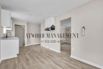 This beautifully updated 3-bedroom, 1-bath single-family home is ready for move-in! in Detroit, MI - Building Photo - Building Photo