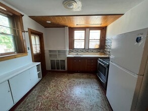 1305 Devereaux Ave in Philadelphia, PA - Building Photo - Building Photo