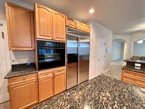 96 Gulf Pines Ave in Las Vegas, NV - Building Photo - Building Photo
