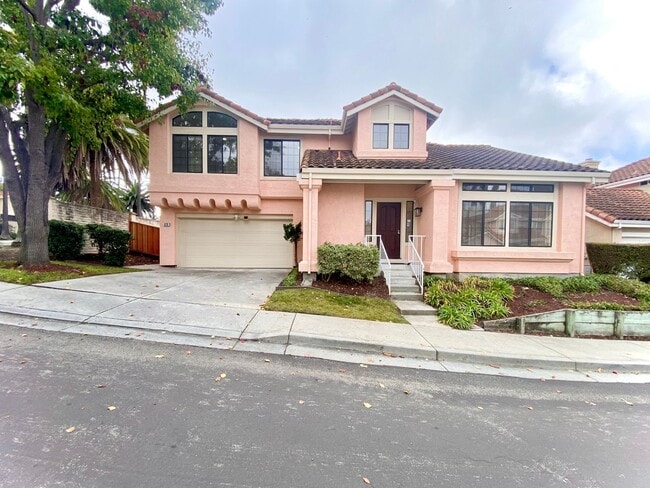 property at 620 Azevedo Common