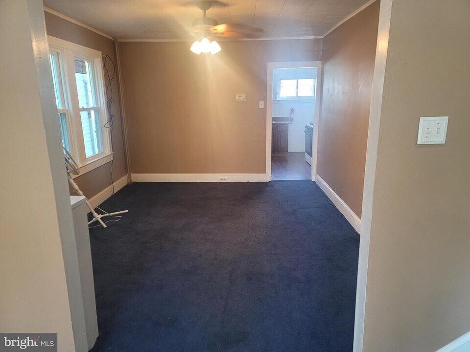 48 Laurel Pl in Trenton, NJ - Building Photo