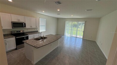 1442 Isleta Lp in Kissimmee, FL - Building Photo - Building Photo