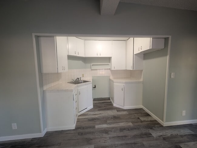 2511 SW Buchanan St in Topeka, KS - Building Photo - Building Photo